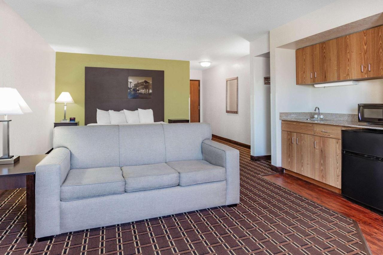 Super 8 By Wyndham La Crosse Exterior foto